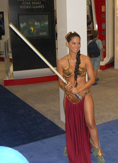 I'm pretty sure that every geek's 1 fantasy has always been Princess Leia
