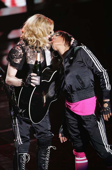 Madonna Lesbian 104