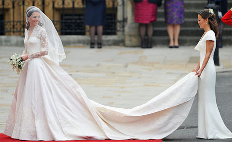 prince william kate middleton wedding dress. Kate Middleton#39;s wedding dress