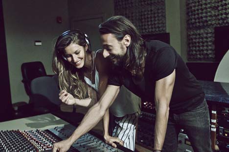 Gisele-mixdesk-1